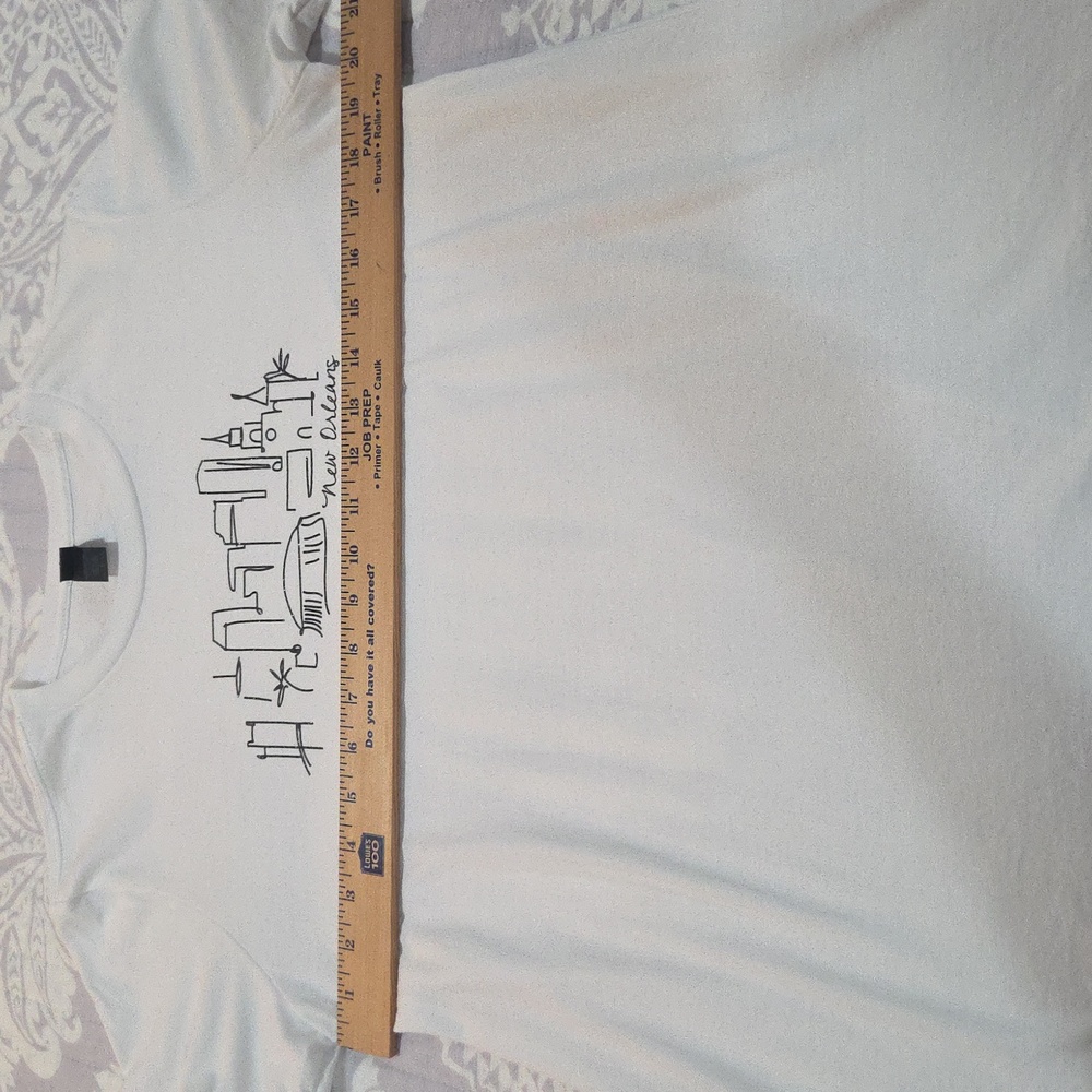 Cool Gildan Softstyle White T-Shirt With New Orleans Skyline/Superdome. - Picture 8 of 13